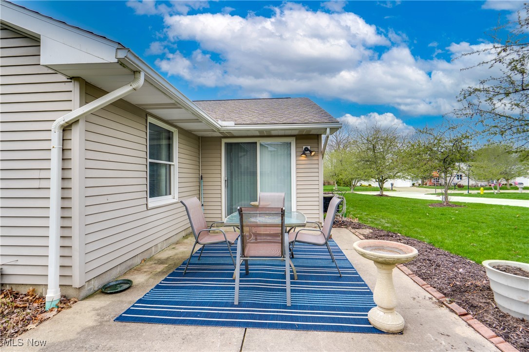 235 W Heatherwood Drive, Barberton, Ohio image 23