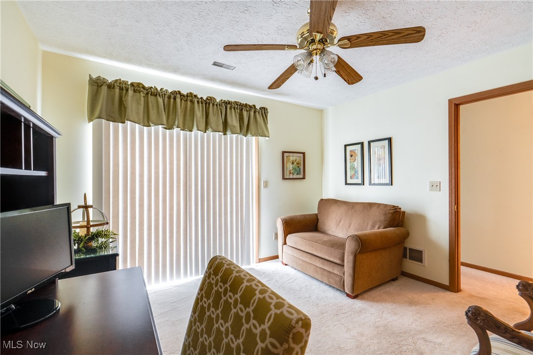 235 W Heatherwood Drive, Barberton, Ohio image 19