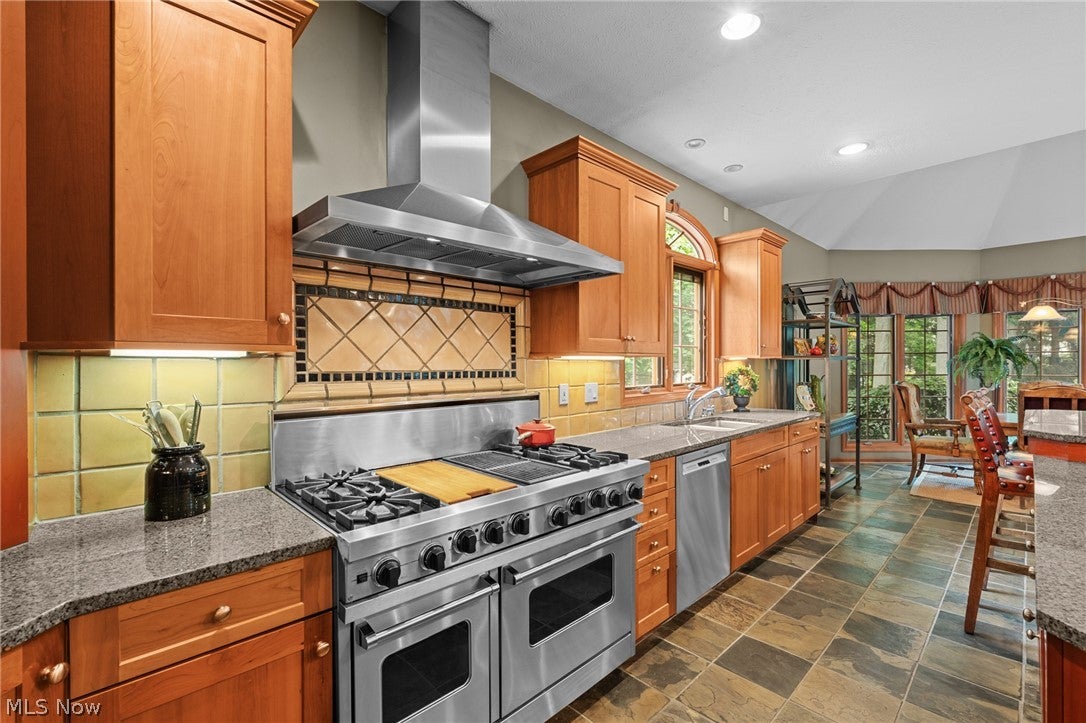 5808 Pinehurst Court