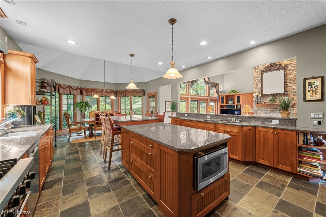 5808 Pinehurst Court