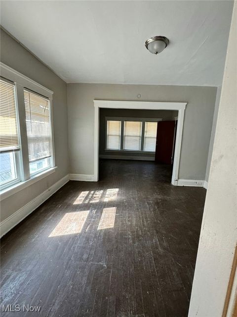 Tiny photo for 1057 E 146th Street, Cleveland, OH 44110 (MLS # 5184500)