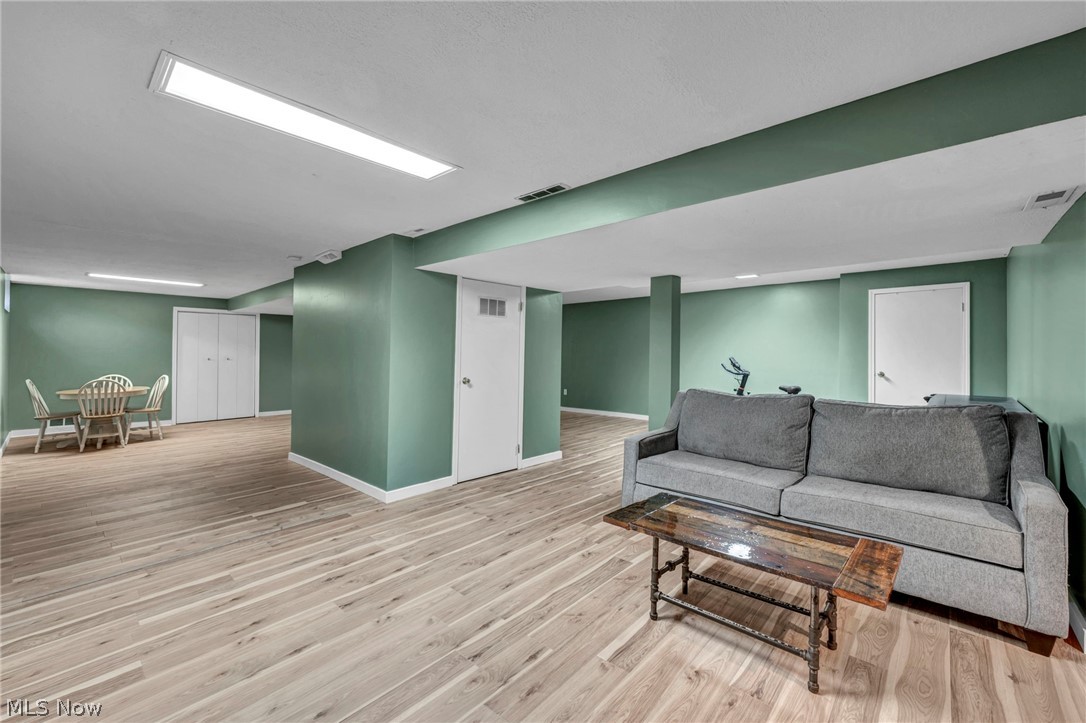 Montville Farms Medina - Residential