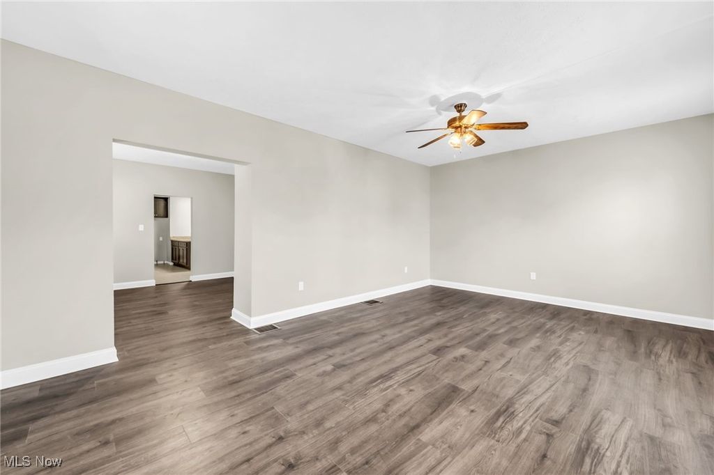 Photo of 3425 Sackett Avenue, Cleveland, OH 44109 (MLS # 5177511)