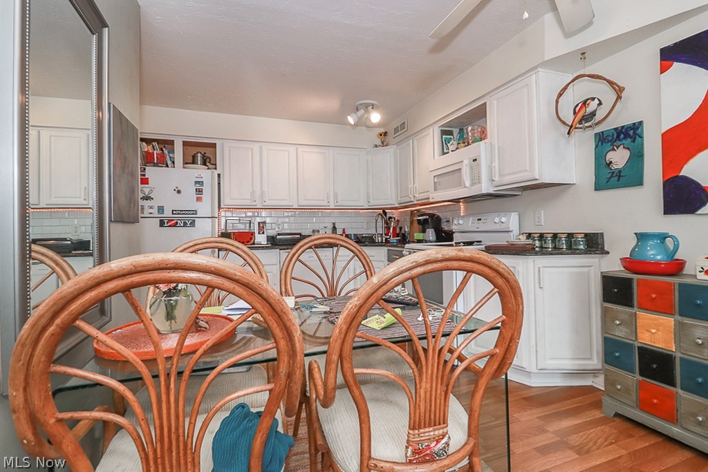 Envoy Condo - Residential