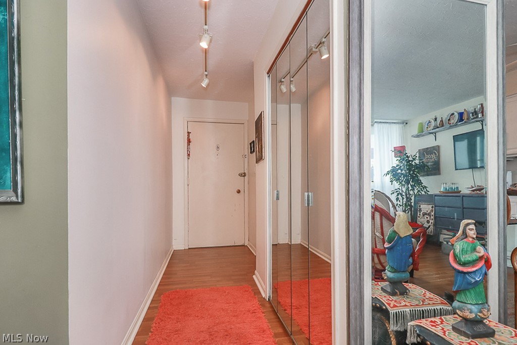 Envoy Condo - Residential