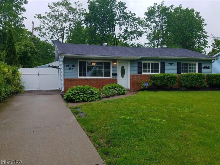 Great opportunity to own a home, cheaper than renting! Freshly painted, new carpet, new bathroom floor, covered patio area, fenced in backyard and ready for you to move right in. Close to showing and entertainment. This home is just waiting for you to put your personal touches on it. Call today to schedule a showing.