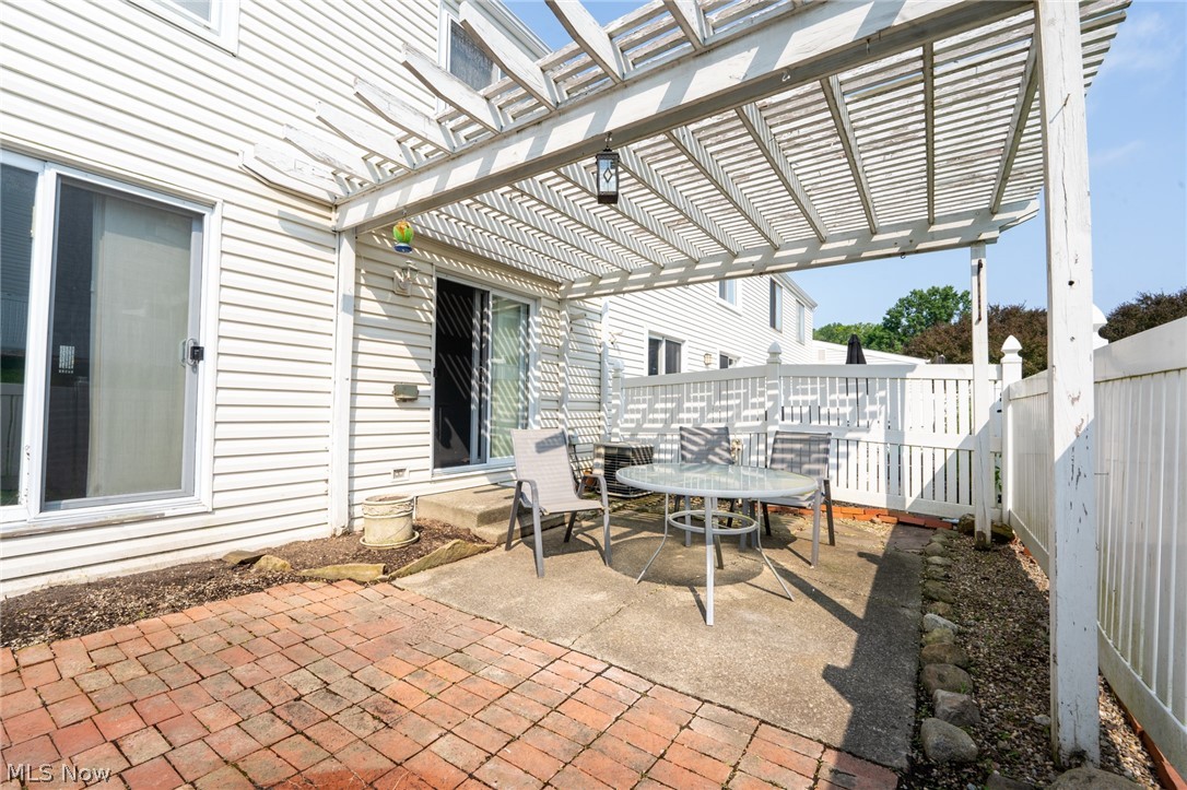 Great Oaks Condominiums - Residential