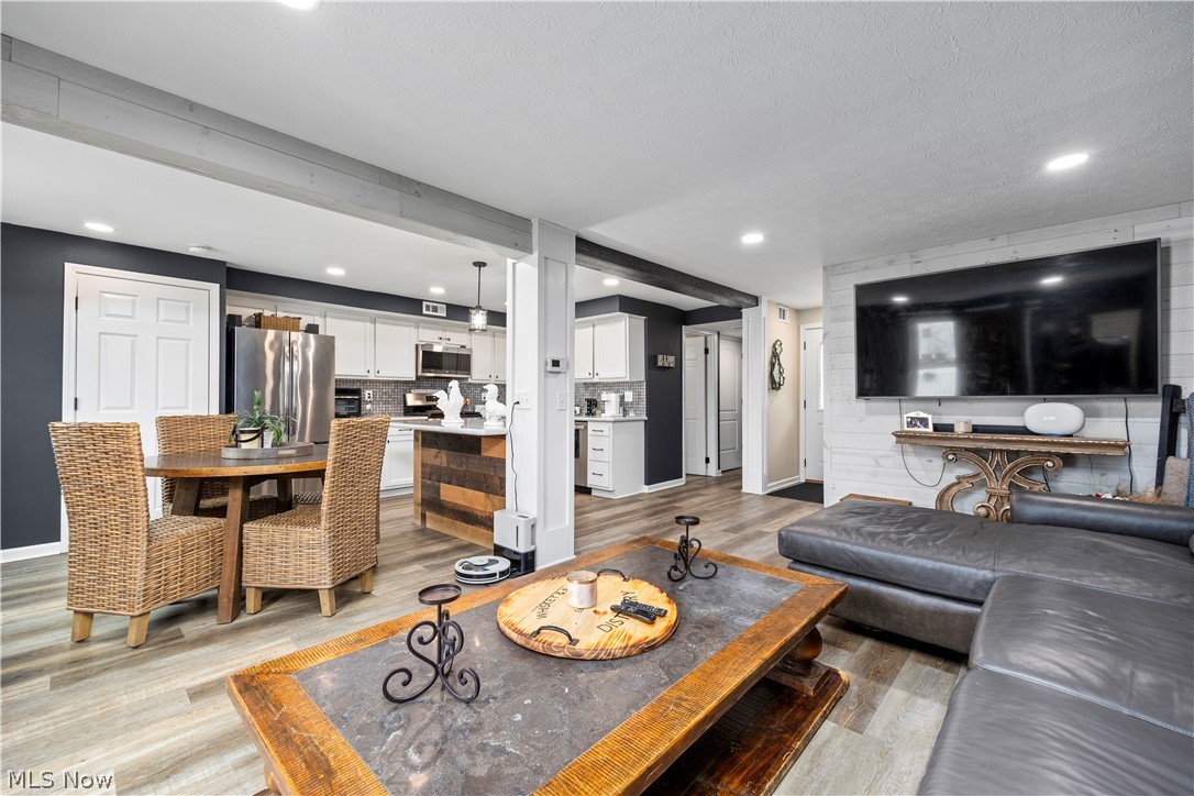 Great Oaks Condo 06 - Residential