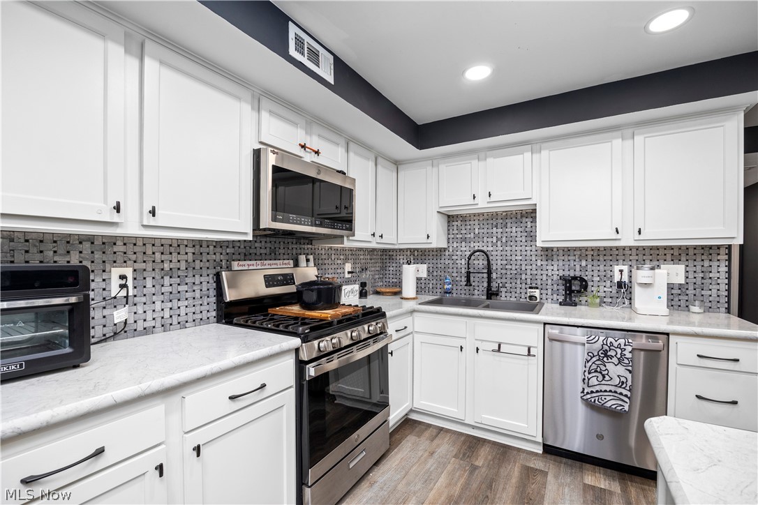 Great Oaks Condo 06 - Residential