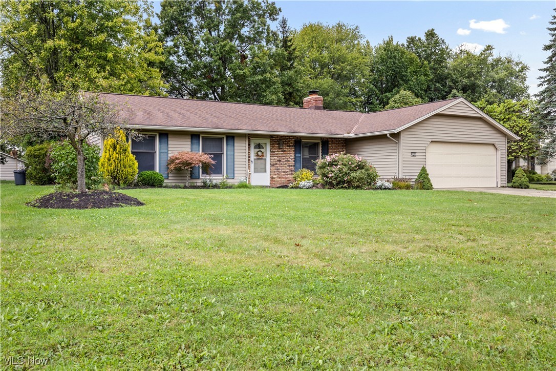 5166 Meadow Moss Lane, North Ridgeville, Ohio image 2