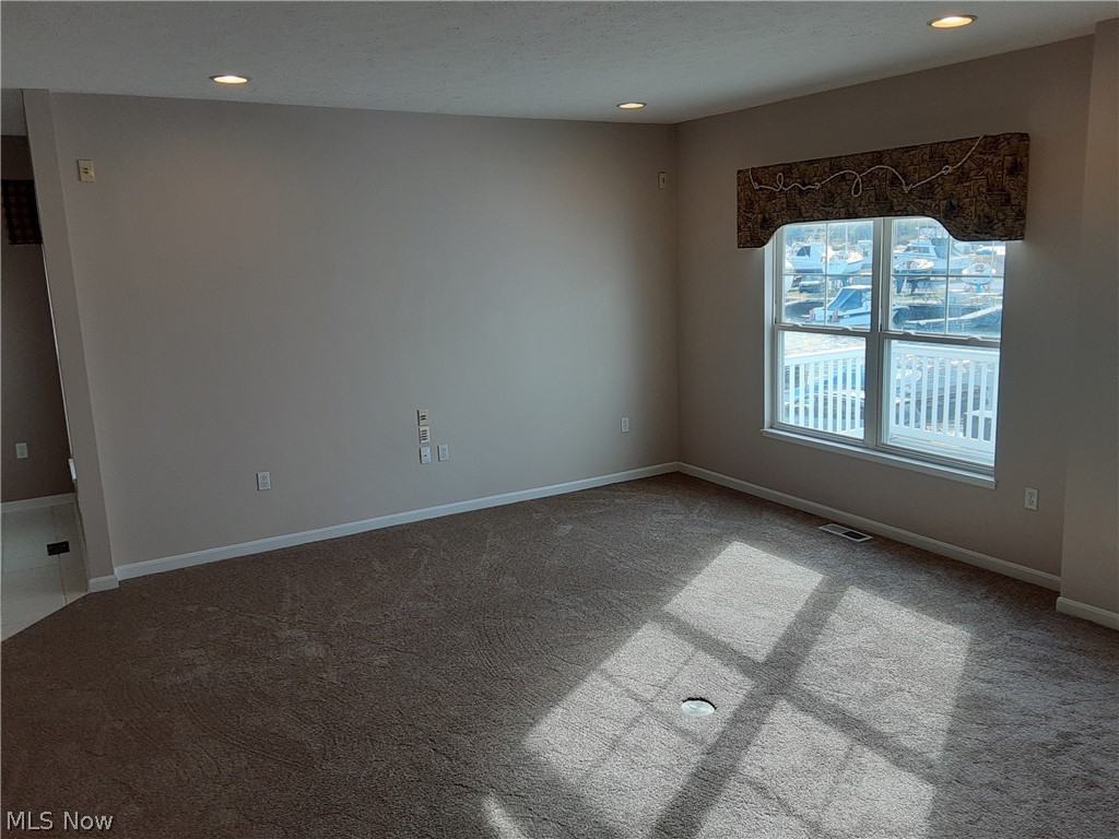 Harbor Wall/Black River - Residential