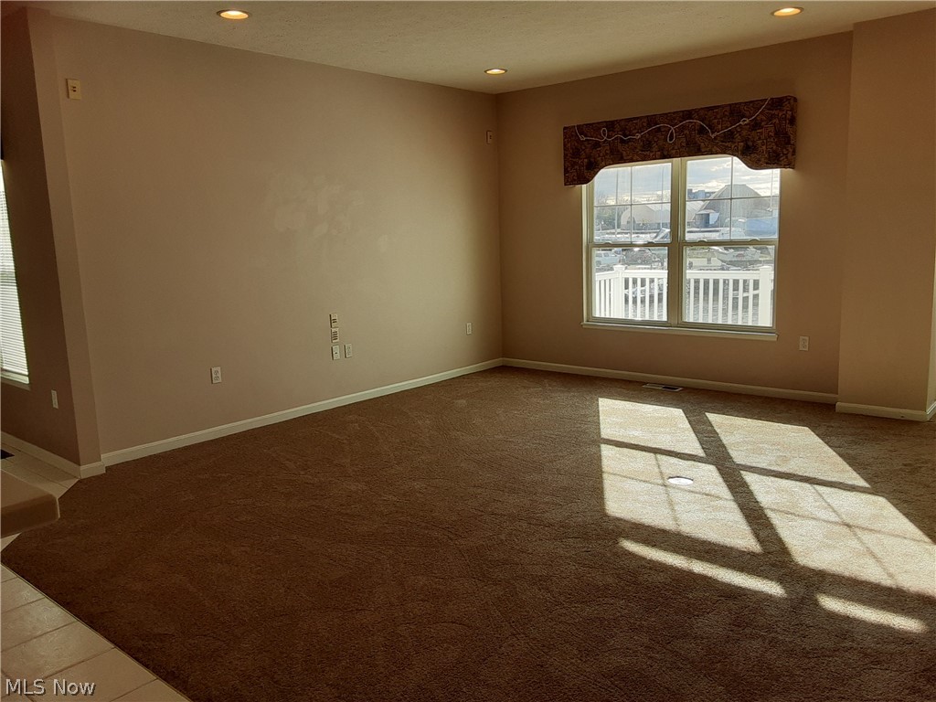 Harbor Wall/Black River - Residential