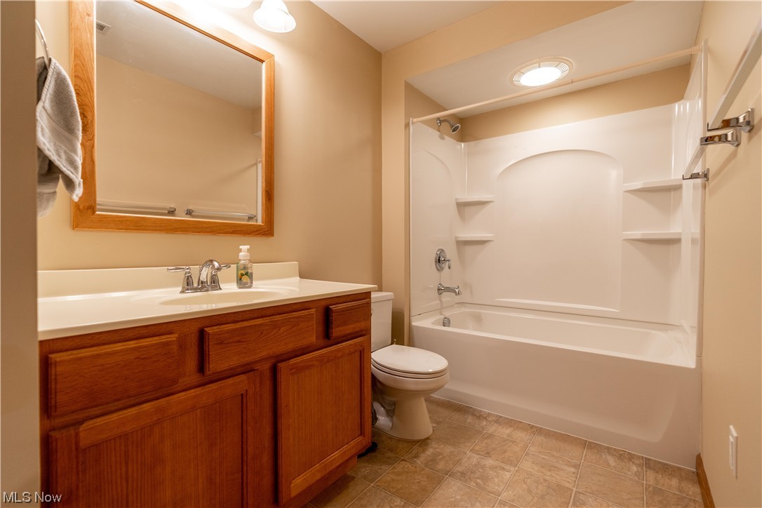 Emerald Lakes - Residential