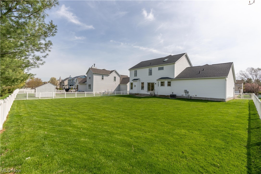 Emerald Lakes - Residential