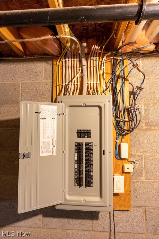 Emerald Lakes - Residential