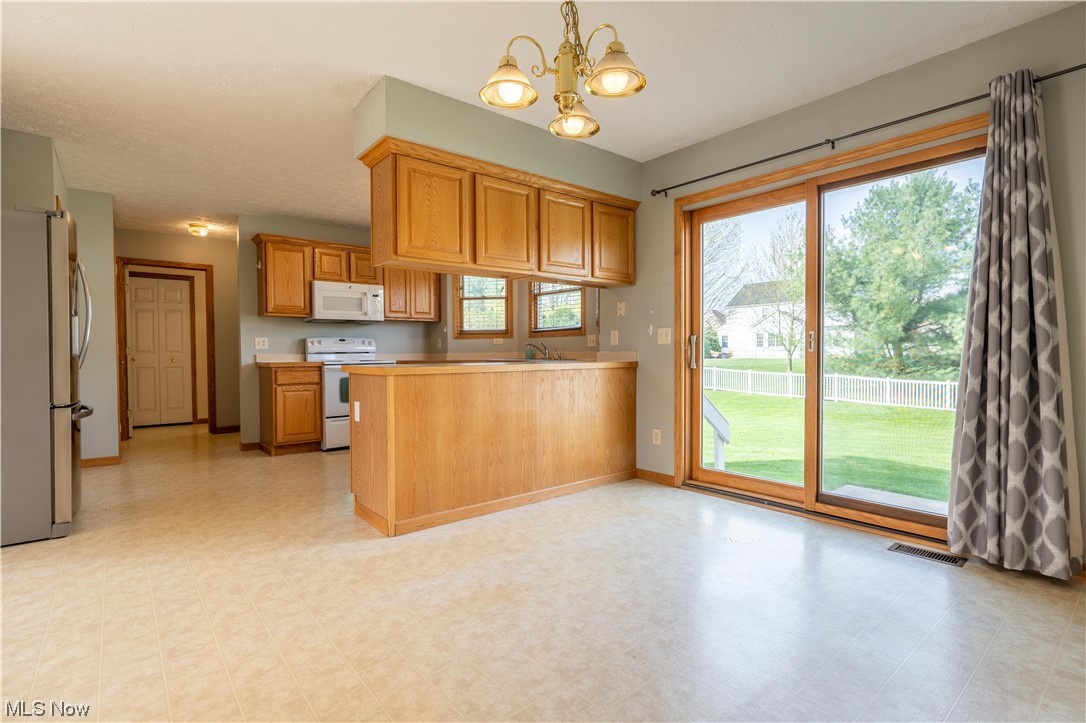 Emerald Lakes - Residential