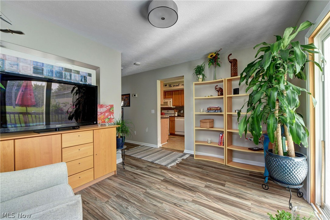 Villas Of Crystal Lake - Residential