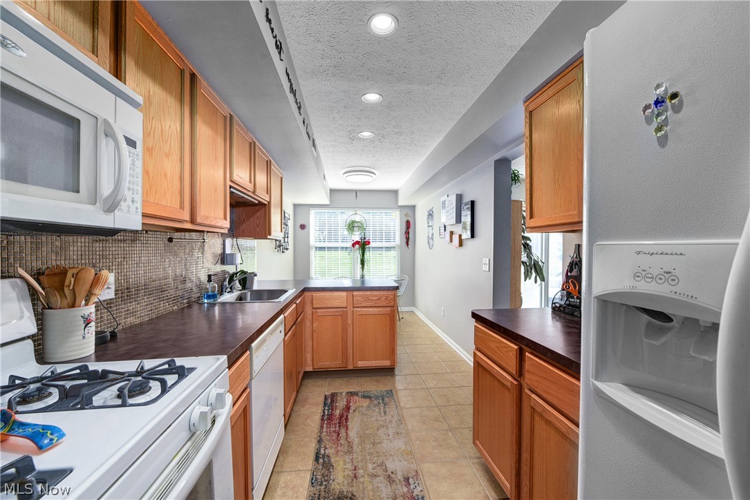 Villas Of Crystal Lake - Residential