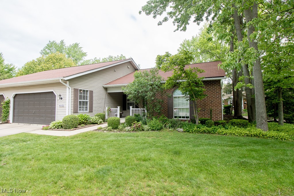 6052 Weymouth Court, Mentor, Ohio image 5