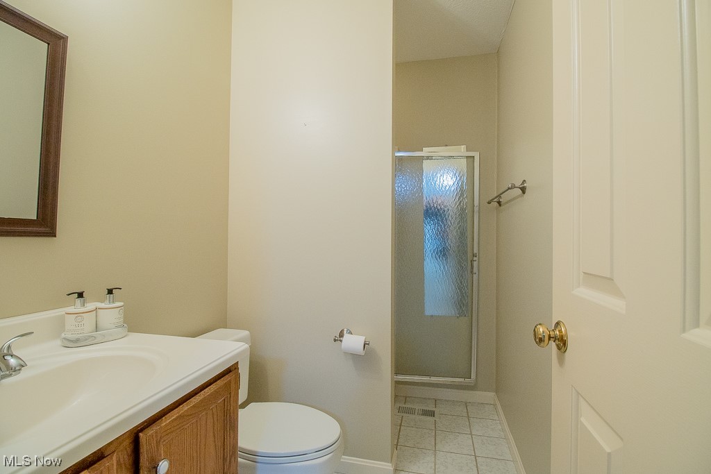 6052 Weymouth Court, Mentor, Ohio image 19