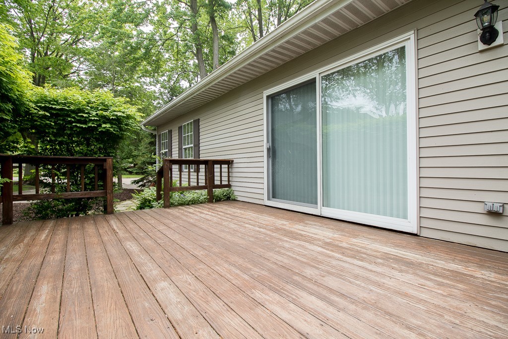 6052 Weymouth Court, Mentor, Ohio image 8
