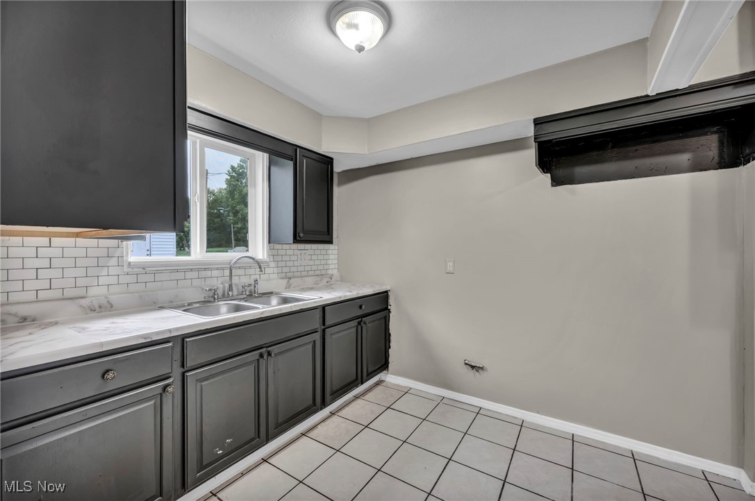 Cleveland, Ohio 44144, United States, 4 Bedrooms Bedrooms, ,2 BathroomsBathrooms,Residential,Pending,195292