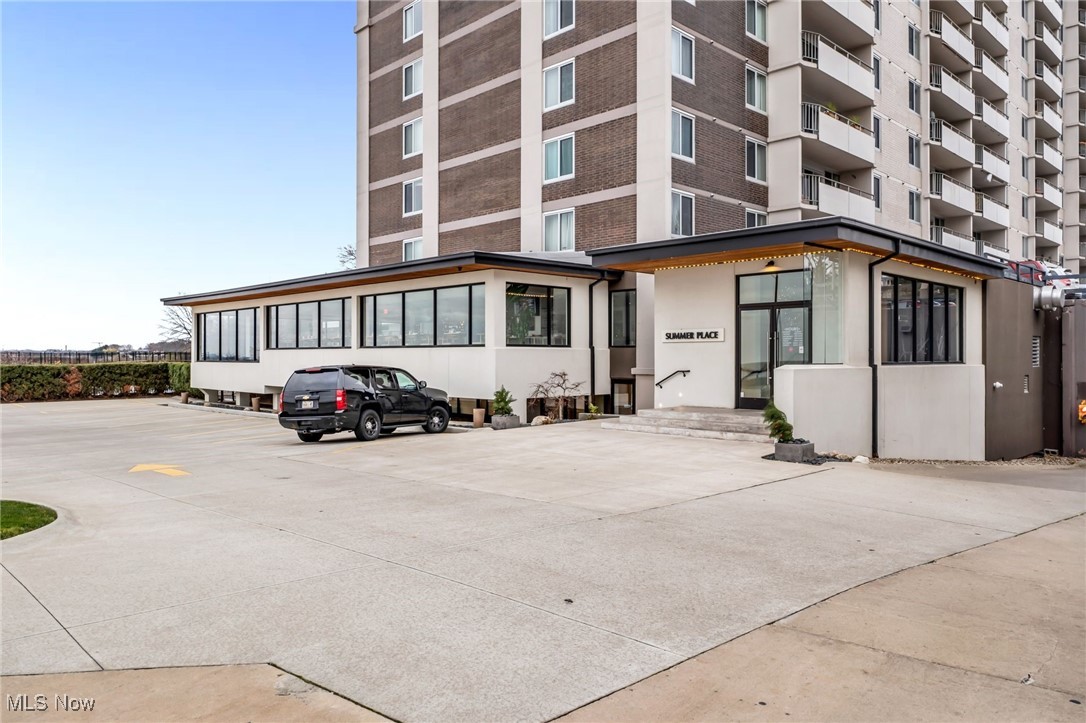 The Carlyle - Residential