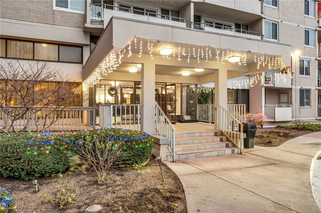 The Carlyle - Residential