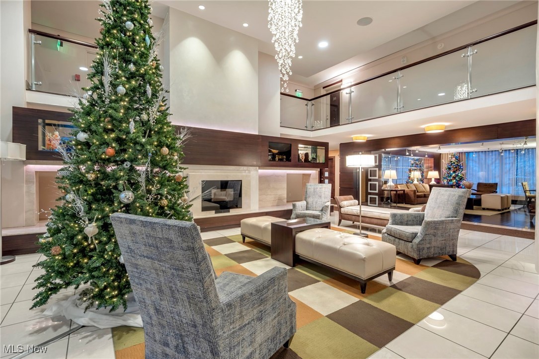 The Carlyle - Residential