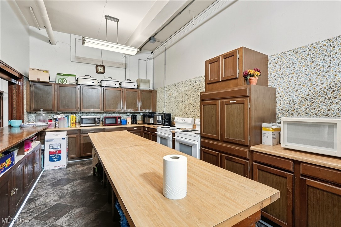Highland Heights - Commercial Sale