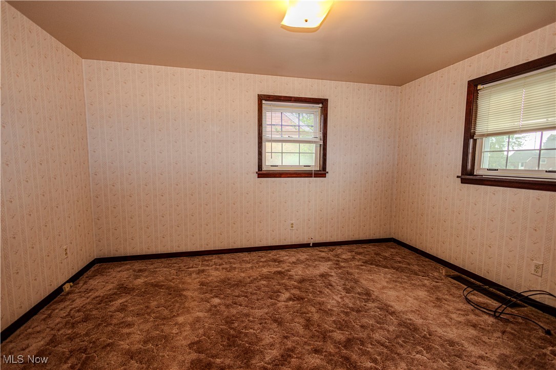 929 Romary Lane, Louisville, Ohio image 23