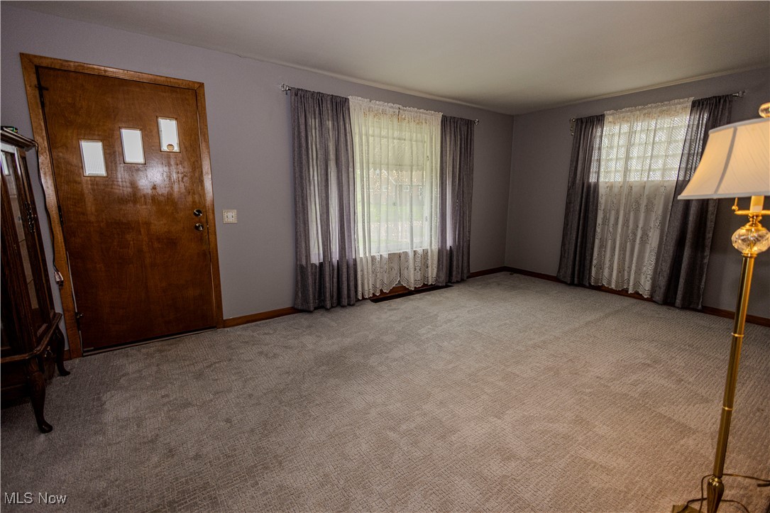 929 Romary Lane, Louisville, Ohio image 17