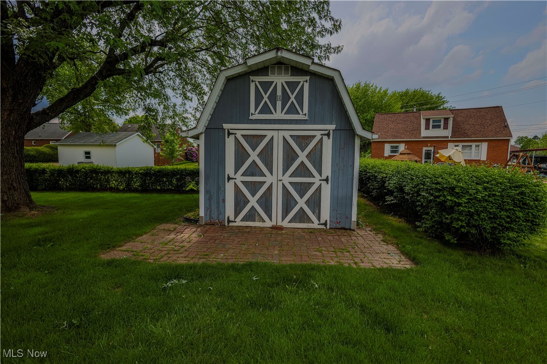 929 Romary Lane, Louisville, Ohio image 11