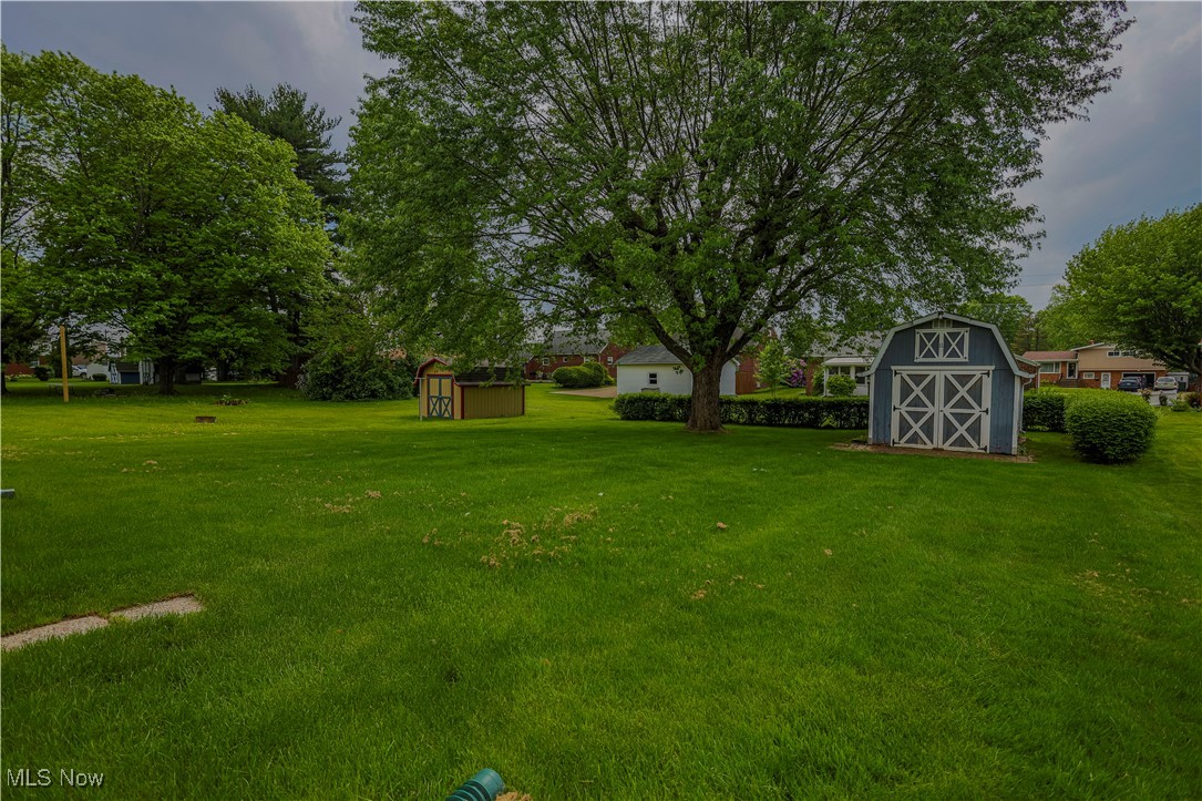 929 Romary Lane, Louisville, Ohio image 10