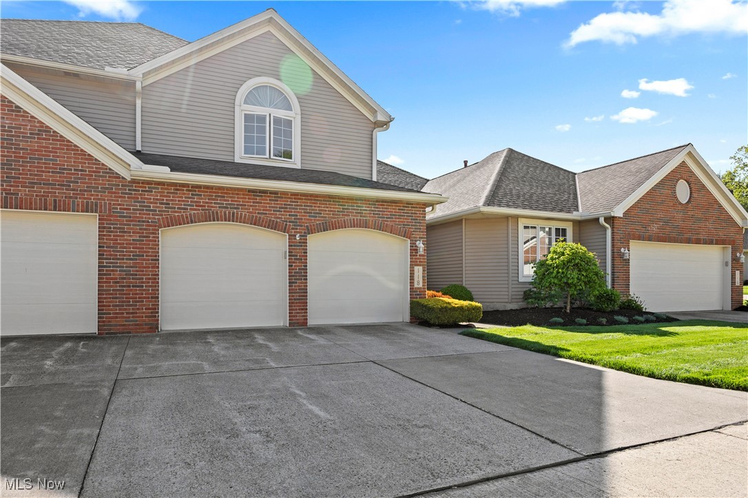 118 Ambleside Way, Amherst, Ohio image 39
