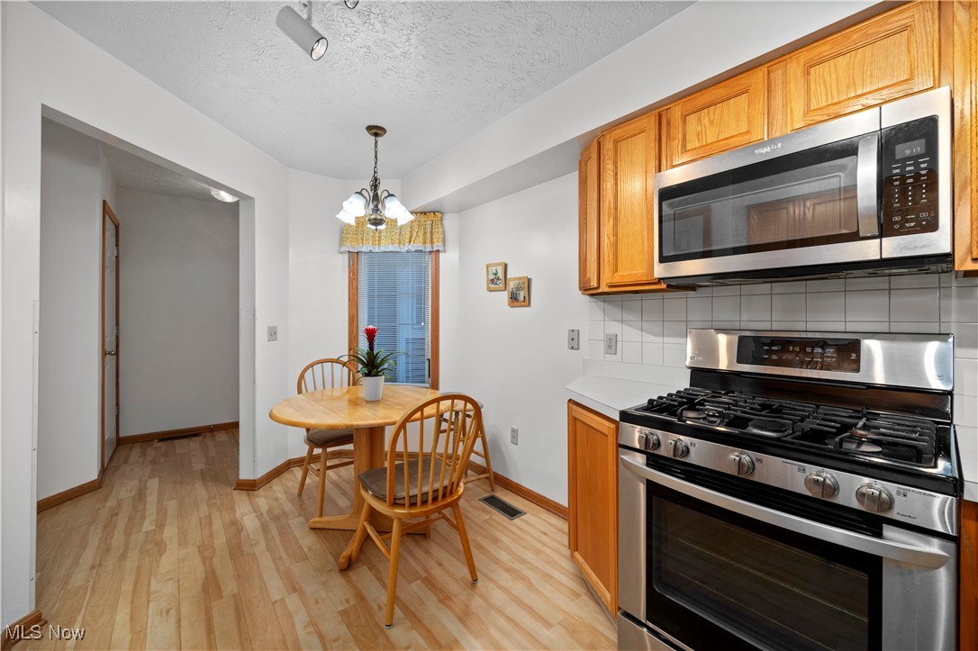 118 Ambleside Way