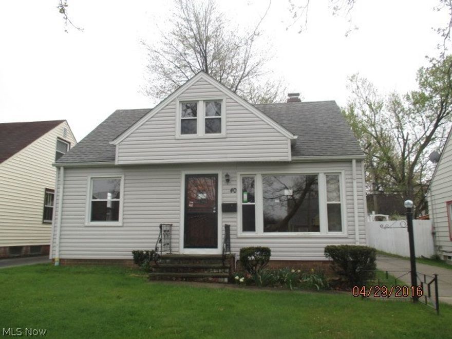Multiple Offers Deadline Monday 6/26/16 at 10:00 am EST.Property must be on the market 5 days prior to Seller reviewing any offers. Vinyl sided Cape Cod style home on side street location. Nice curb appeal and lots to like inside too.  Lots of light in the living room with plenty of space for entertaining.  Eat in style kitchen has oak cabinets and neutral counter tops with ceramic tile flooring. Ample sized bedrooms include a dormer as well .  Full basement with plenty of storage and could be finished. Some repairs/cosmetics needed. Cash or rehab loan. Buyers responsible for own due diligence, property condition, sqft, tax, parcel data, property information and assumption of all City Point of Sale requirements/escrow/repairs. Broker is not liable or responsible to verify MLS data as it is reflective of public records. As is condition sale with no repairs from Seller.