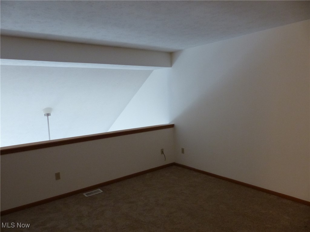 North Creek Villa - Residential