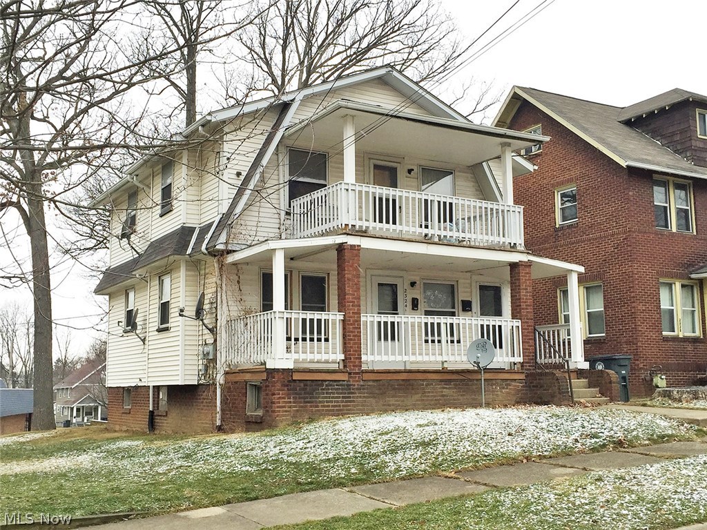 Absolute Auction, All properties sold to the highest bidder(s) at Auction #1 location on WEDNESDAY – MARCH 23, 2016 – 1:00PM - Investment Opportunity – 3 Auctions – Akron, OH - AUCTION 1 – Four Unit Apartments w/Parking Lot – 2227 6th St SW - AUCTION 2 – Duplex Home – 2324 22nd St SW - AUCTION 3 – Duplex Home – 2387 29th St SW - All properties sold to the highest bidder(s) at Auction #1 location. **This is AUCTION #2: (2324 22nd St SW, Akron, OH) Comprises nice duplex home. Occupied each unit, $350 up and down plus utilities. Landlord pays water. 2 Furnaces, 2 water heaters. Long term tenants. Current taxes $494 per ½ year. 2 Bedrooms each unit. *NOTE: Homes open auction day at 12 noon! Auction held at location #1 site. *TERMS ON REAL ESTATE: 20% down on each property auction day, balance due at closing. There will be a 10% buyer premium added to the final bid to determine the purchase price. Any desired inspections must be made prior to bidding. All information contained herein was de