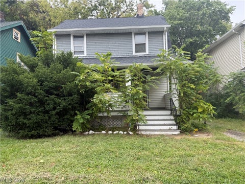 Homes For Sale - 13809 Diana Avenue<br/> Cleveland, OH 44110