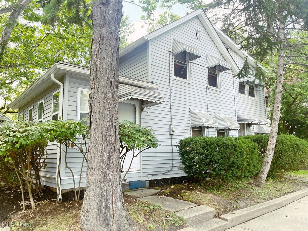 3 Bed 1 Bath Colonial with over 1400 square feet of living space less than 1 mile from the campus of Baldwin Wallace University. Enclosed Porch, Fence and 2 Car Garage. Nice backyard.