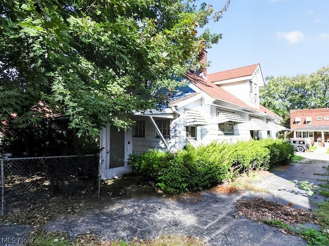 36 W Heights Avenue