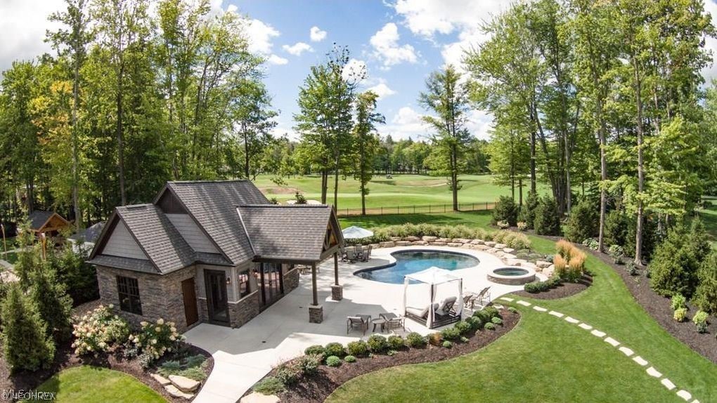 Little Mountain Cntry Club 03&4 - Residential