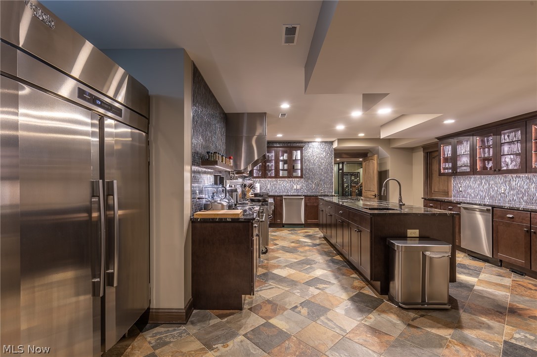 Little Mountain Cntry Club 03&4 - Residential