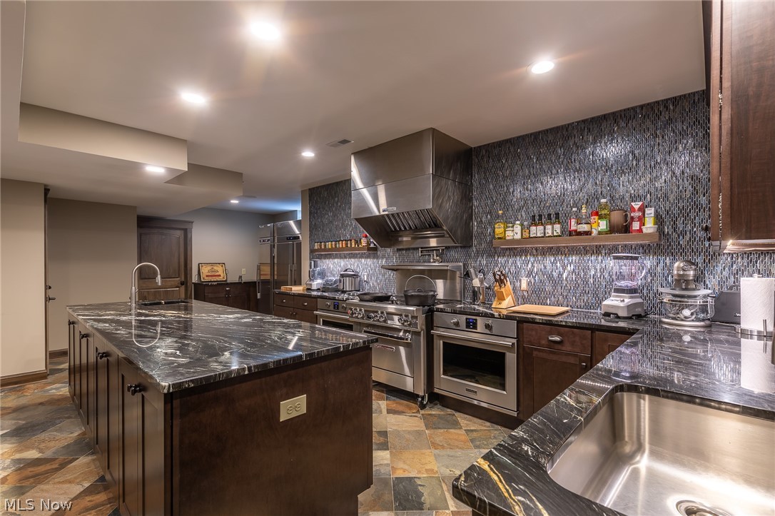 Little Mountain Cntry Club 03&4 - Residential