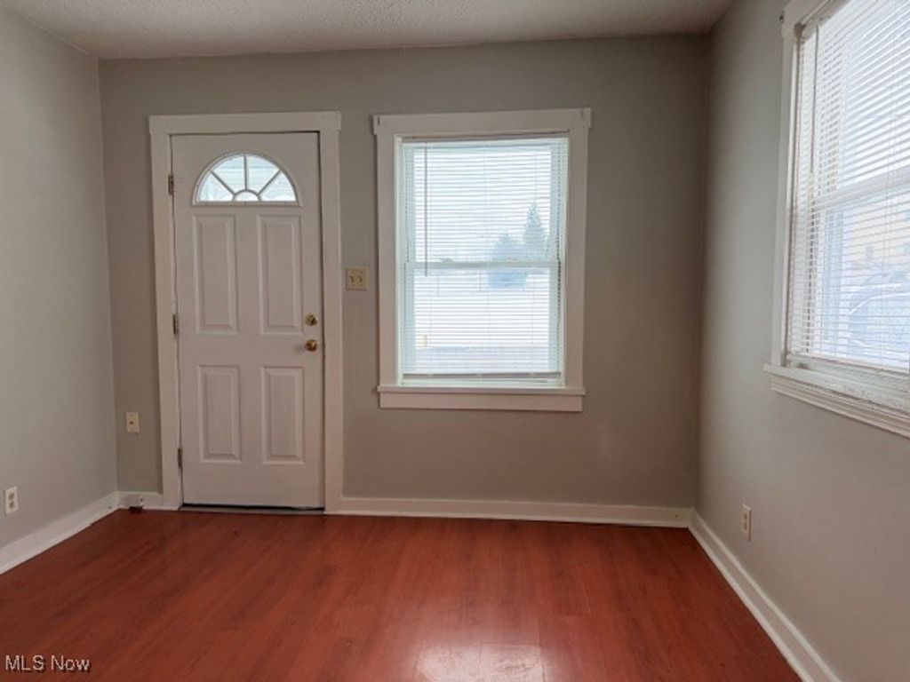 Photo of 990 Kelly Avenue, Akron, OH 44306 (MLS # 5184630)