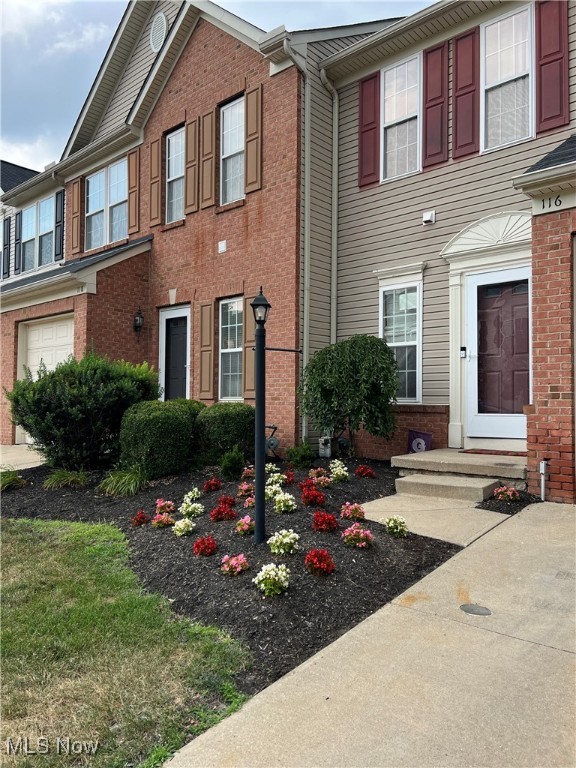 116 Ledgestone Court
