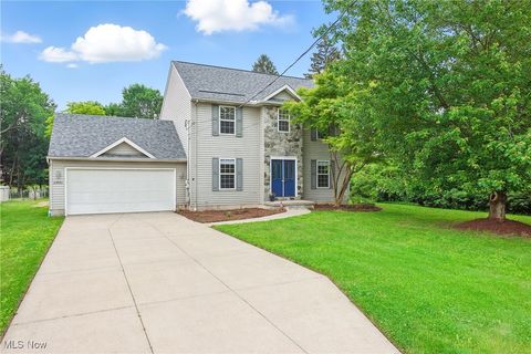 25901 Kennedy Ridge Road North Olmsted OH 44070