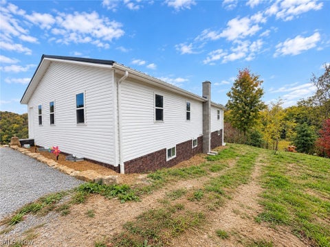 Tiny photo for 6272 Salineville Road NE, Mechanicstown, OH 44651 (MLS # 5252253)
