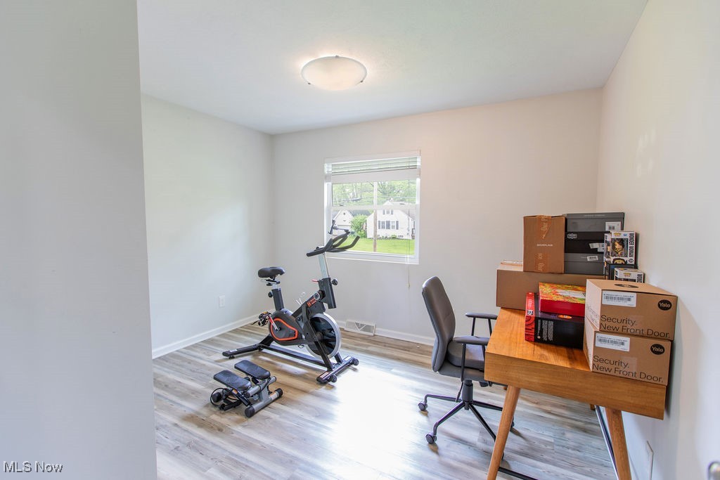5532 Burns Road, North Olmsted, Ohio image 10